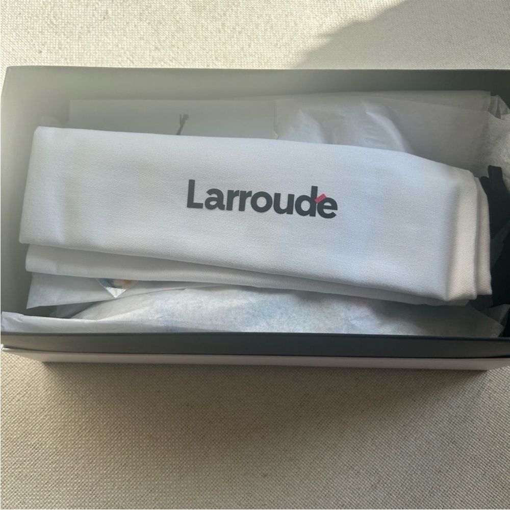 NIB • Larroude Hana flat in azure 7.5 - Picture 4 of 7